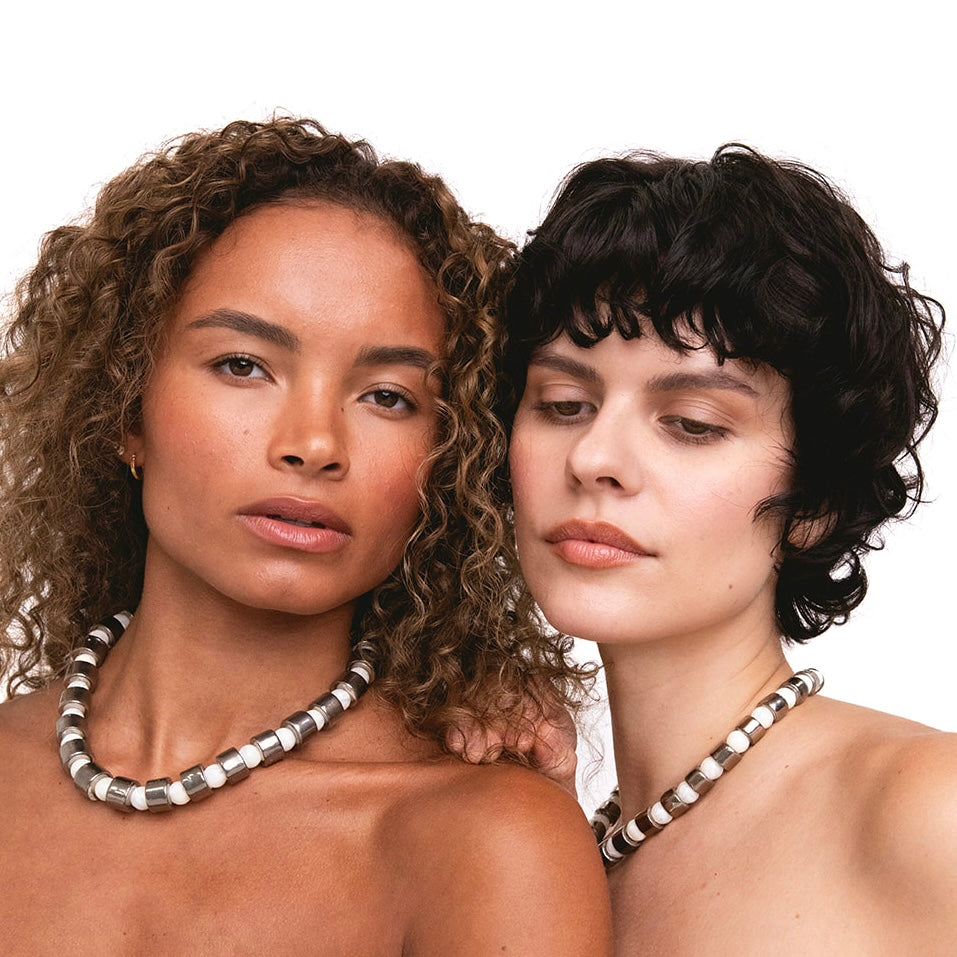 COIN & MOTHER OF PEARL SUNDRY.  BEAD ONE.