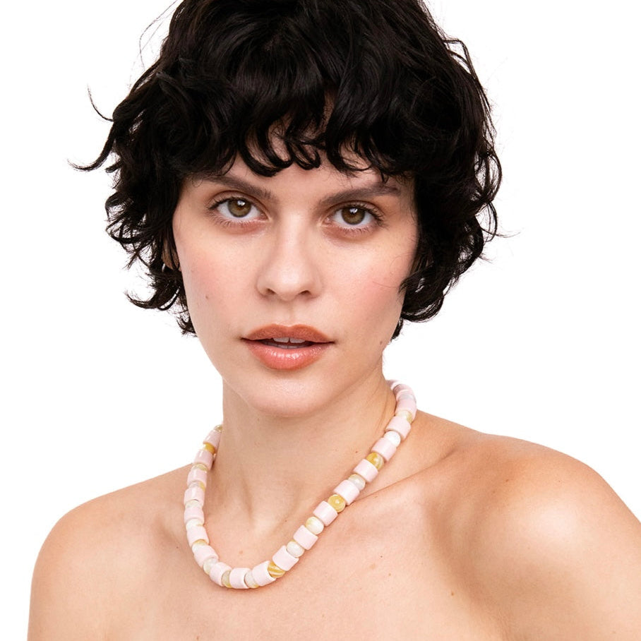 BLUSH & BUTTERSCOTCH MOTHER OF PEARL SUNDRY.  BEAD ONE.