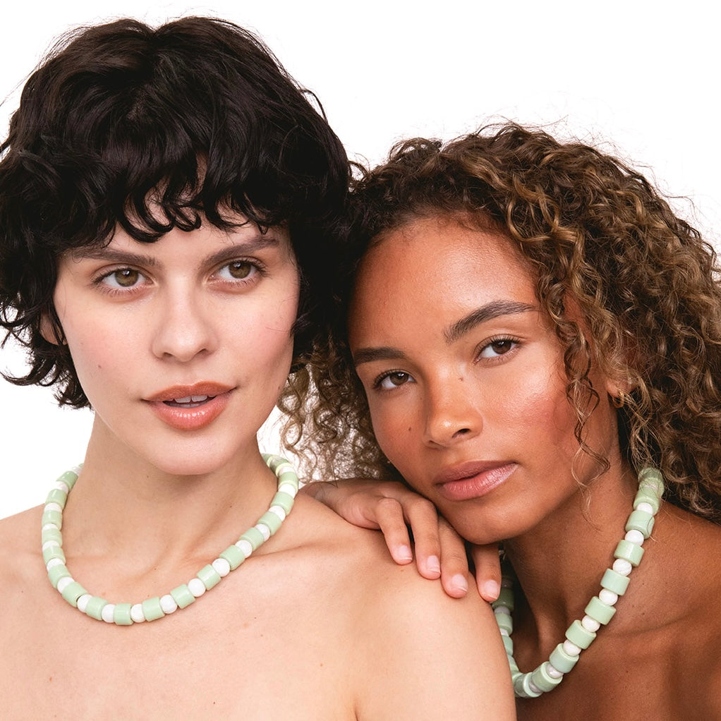 AMBROSIA & MOTHER OF PEARL SUNDRY.  BEAD ONE.