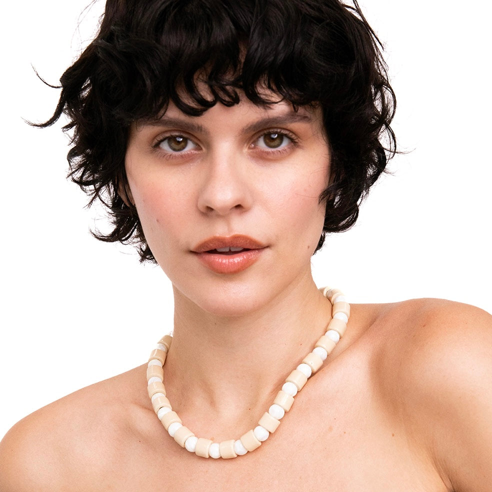 CREPE & MOTHER OF PEARL SUNDRY.  BEAD ONE