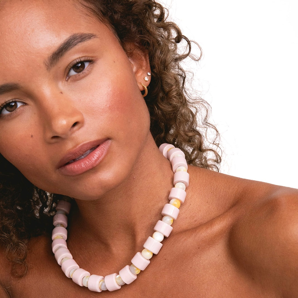 BLUSH & BUTTERSCOTCH MOTHER OF PEARL SUNDRY.  BEAD TWO.