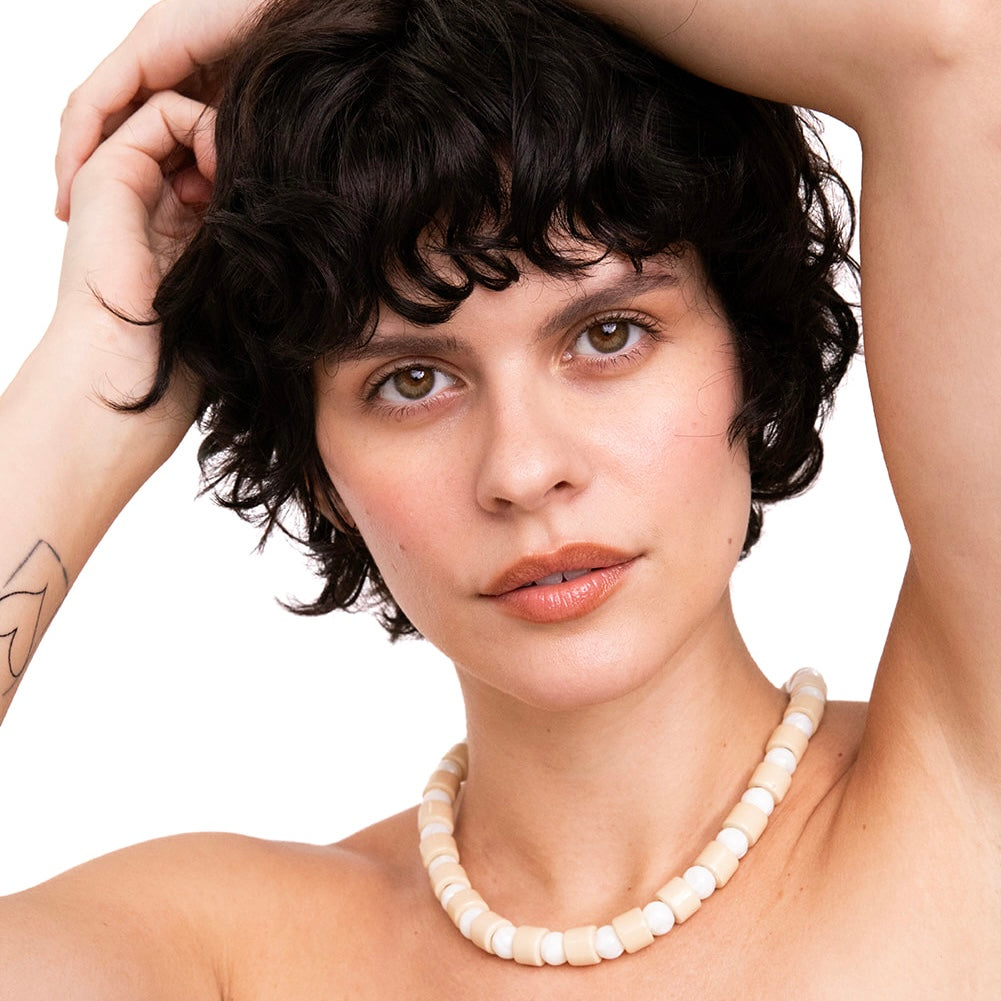 CREPE & MOTHER OF PEARL SUNDRY.  BEAD ONE