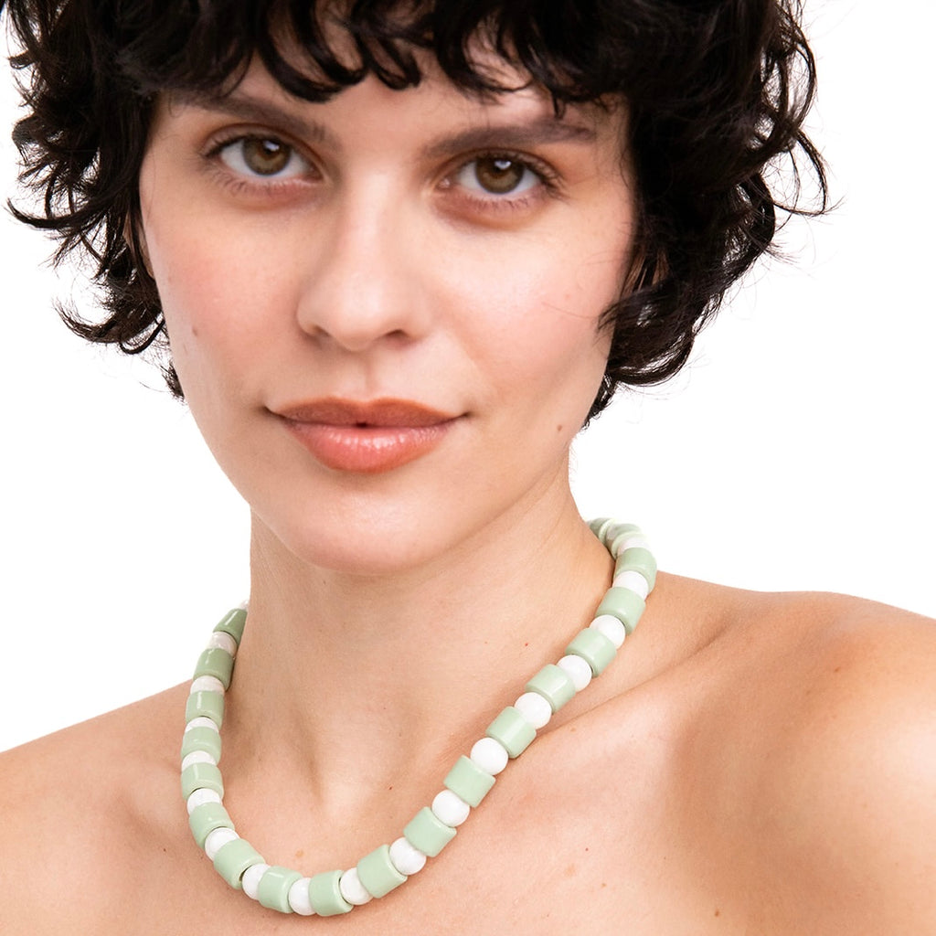 AMBROSIA & MOTHER OF PEARL SUNDRY.  BEAD ONE.