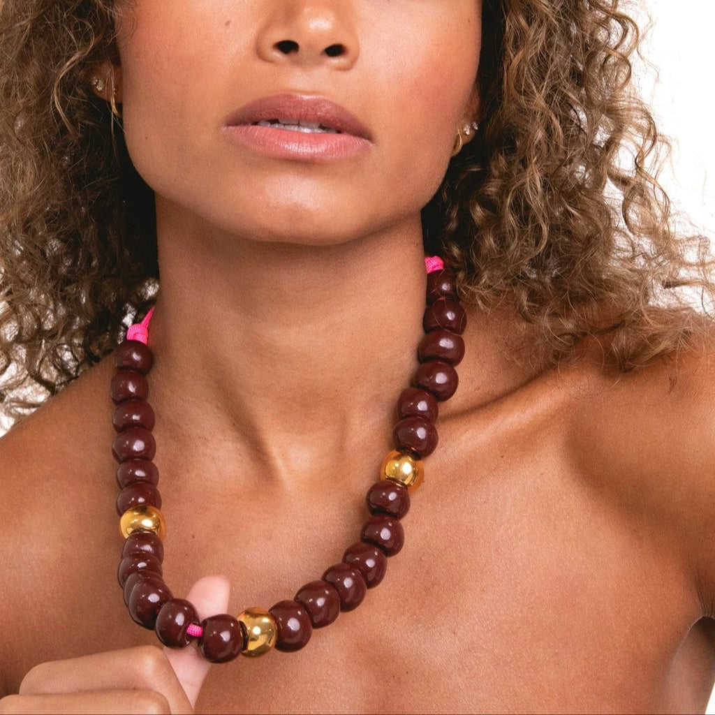 WALNUT & KARAT.  BUBBLE BEAD.