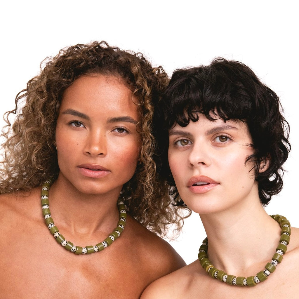 CADETTE & DALMATIAN JASPER SUNDRY.  BEAD ONE.