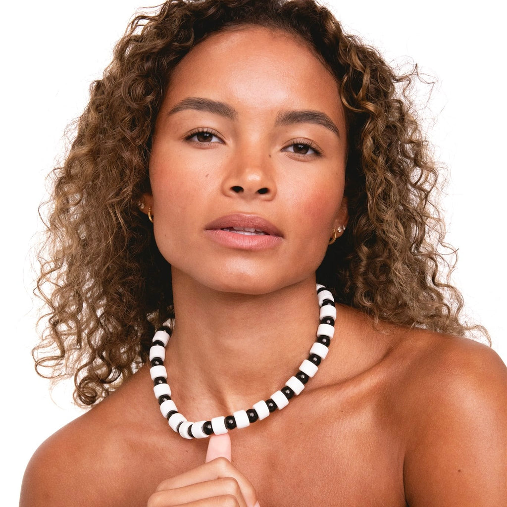 BLANK & ONYX SUNDRY.  BEAD ONE.