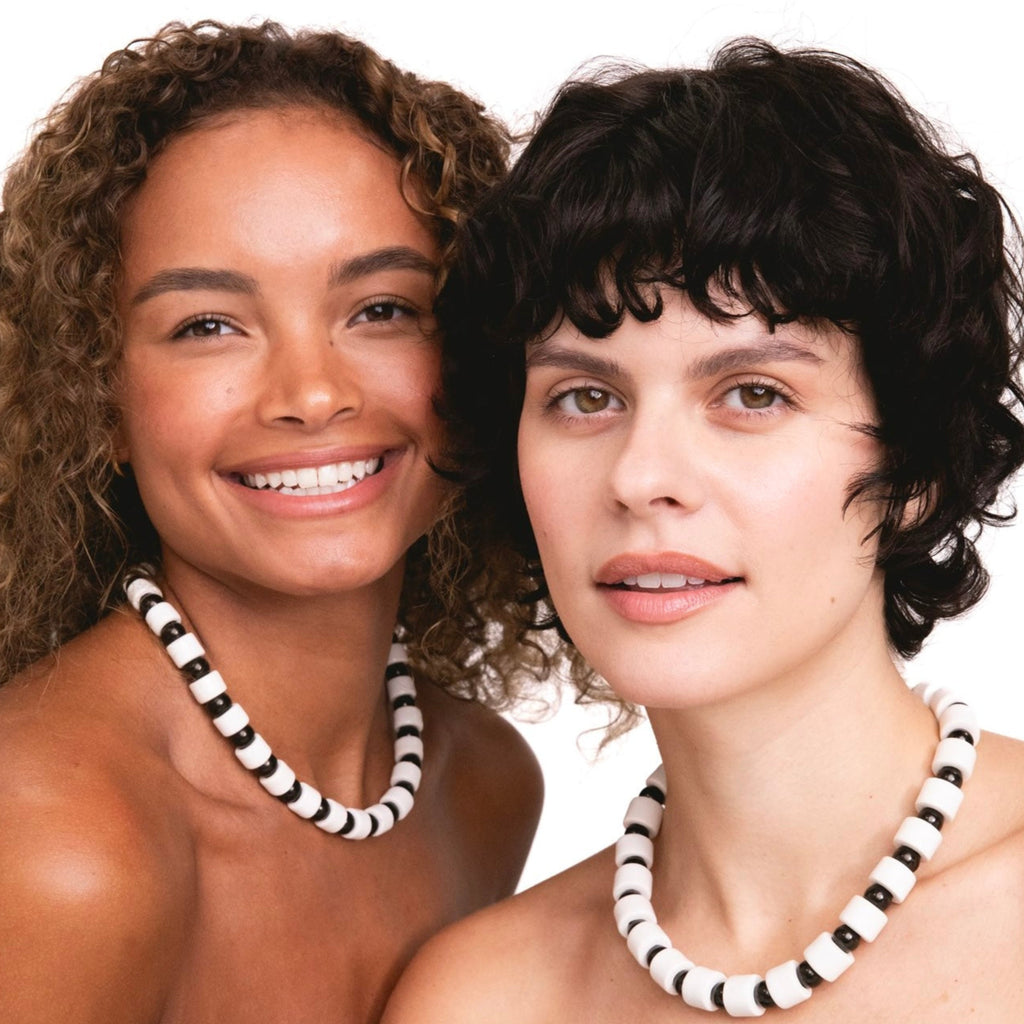 BLANK & ONYX SUNDRY.  BEAD ONE.
