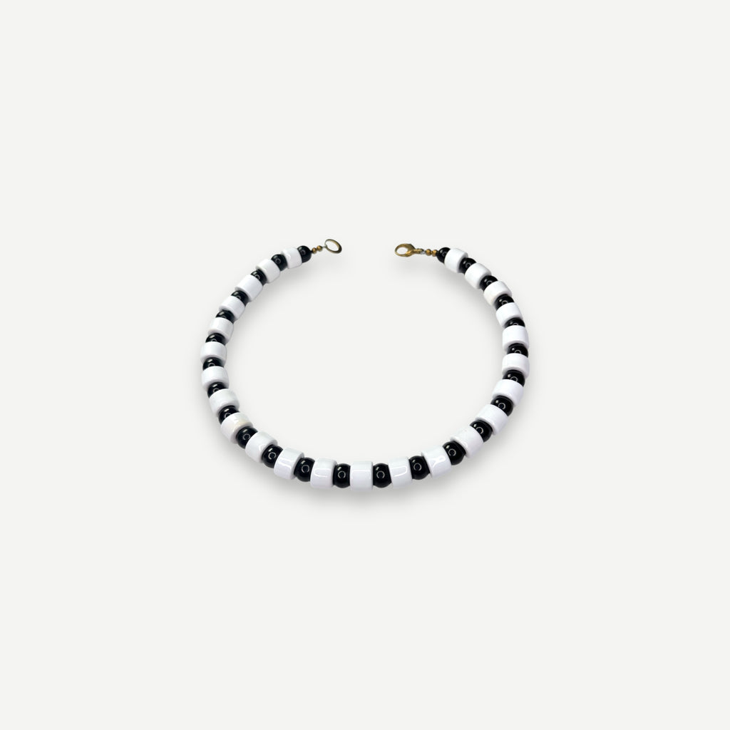 BLANK & ONYX SUNDRY.  BEAD ONE.