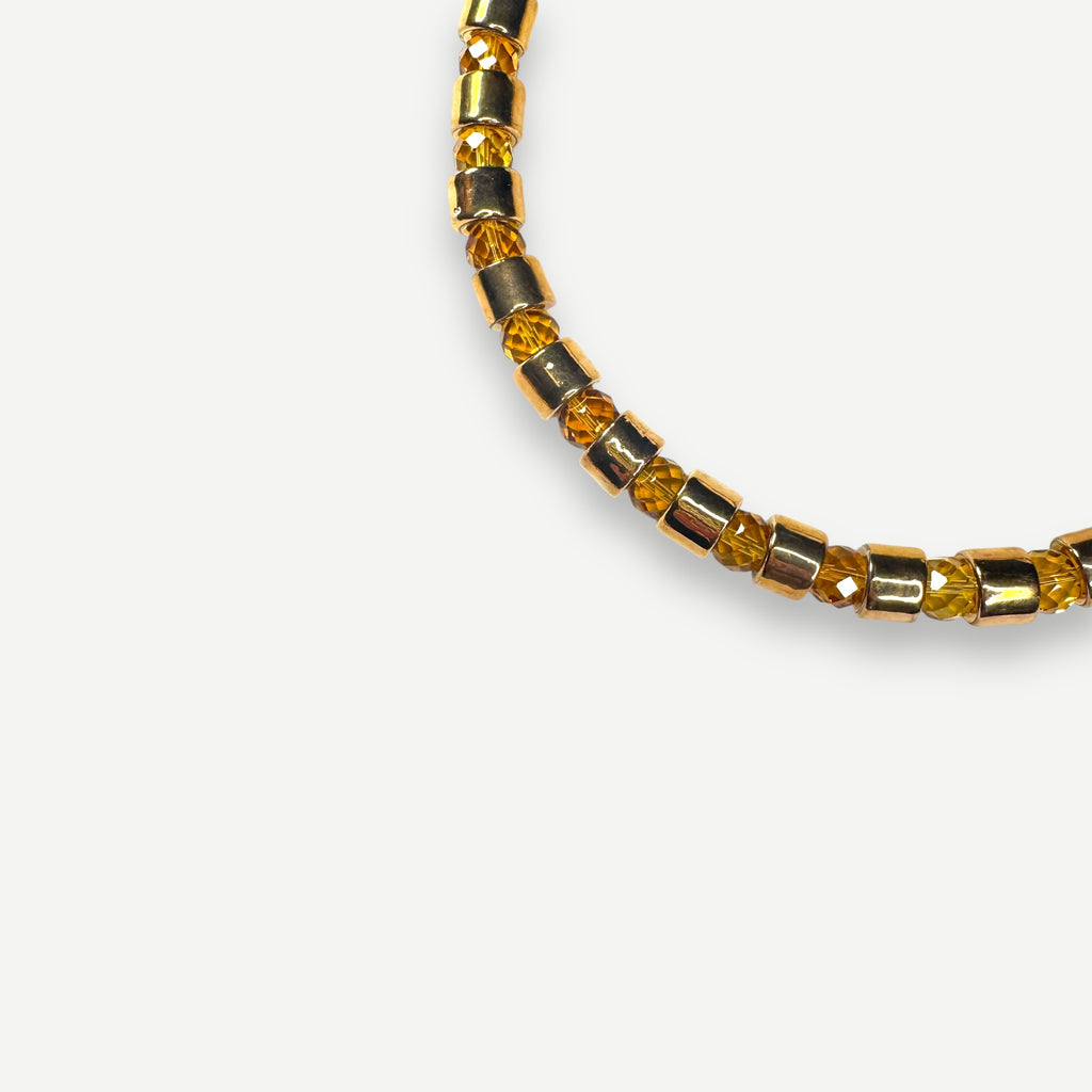 KARAT & CITRINE SUNDRY.  BEAD ONE.
