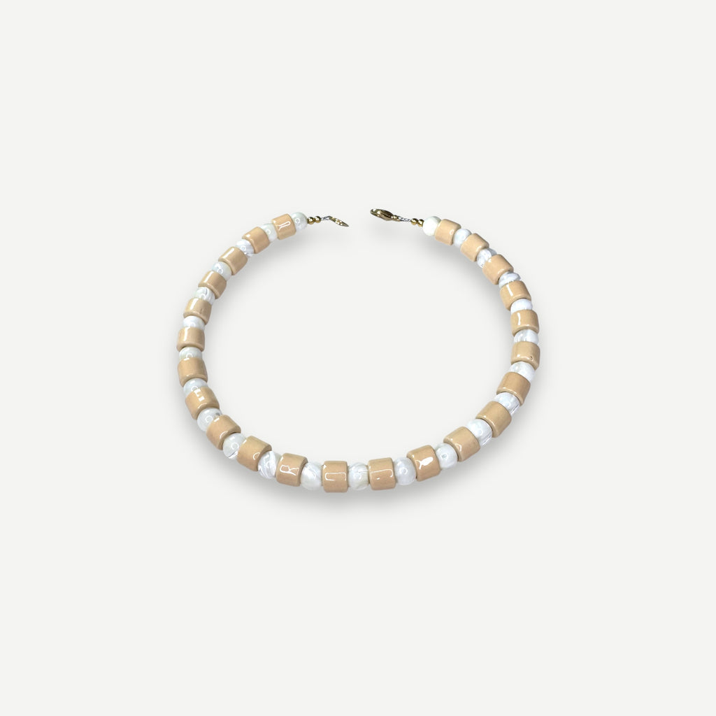 CREPE & MOTHER OF PEARL SUNDRY.  BEAD ONE