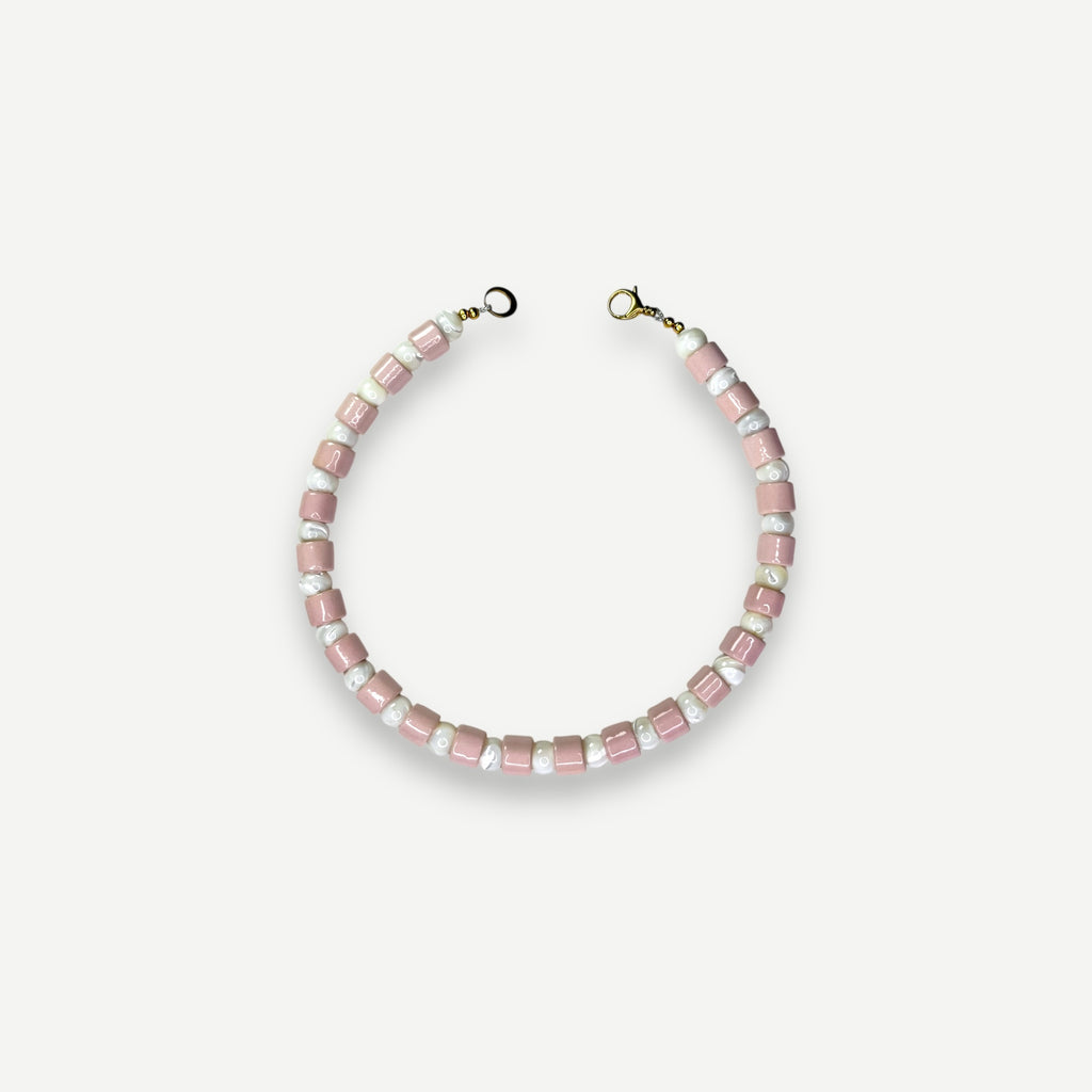 BLUSH & MOTHER OF PEARL SUNDRY.  BEAD ONE.