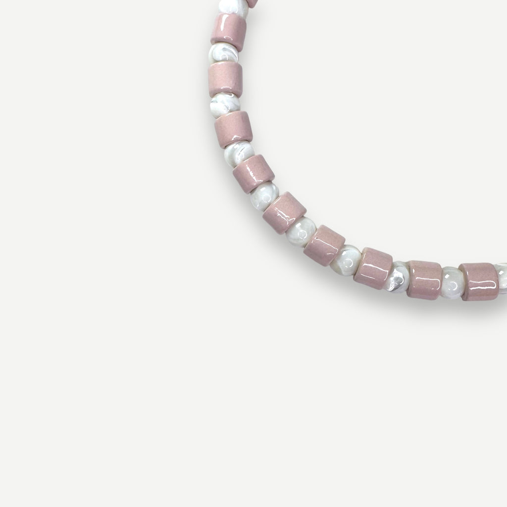 BLUSH & MOTHER OF PEARL SUNDRY.  BEAD ONE.