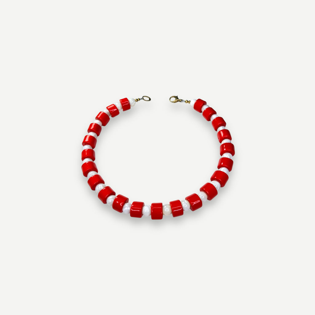 LOBSTER & MOTHER OF PEARL SUNDRY.  BEAD TWO.