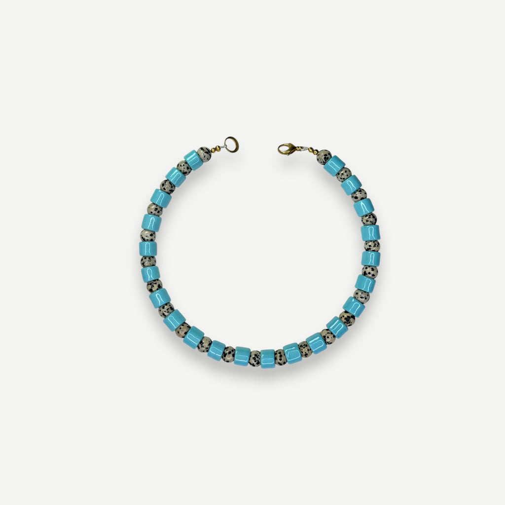 POOL &  DALMATIAN JASPER SUNDRY.  BEAD ONE.